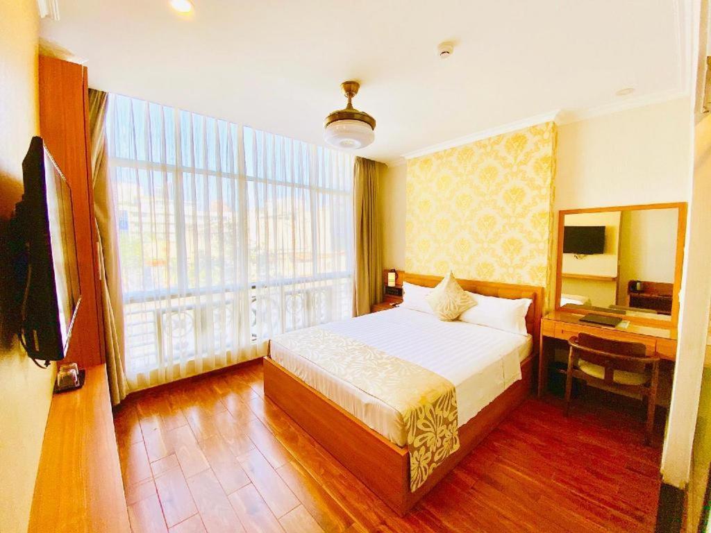 Sun Hotel Ben Thanh Market โฮจิมินห์ซิตี้ ภายนอก รูปภาพ